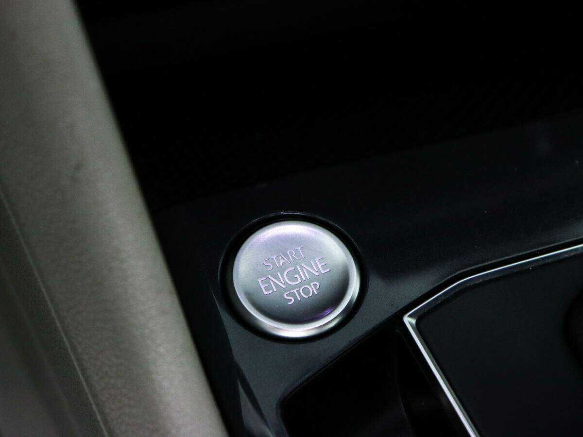 Купить Volkswagen Tiguan с пробегом. Фото: #19