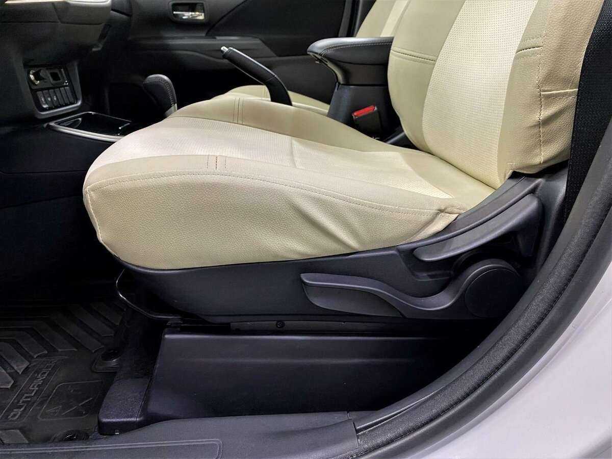 Купить Mitsubishi Outlander с пробегом. Фото: #9