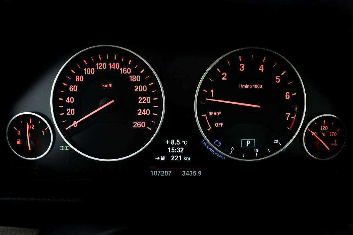 Купить BMW 3 серии с пробегом. Фото: #9