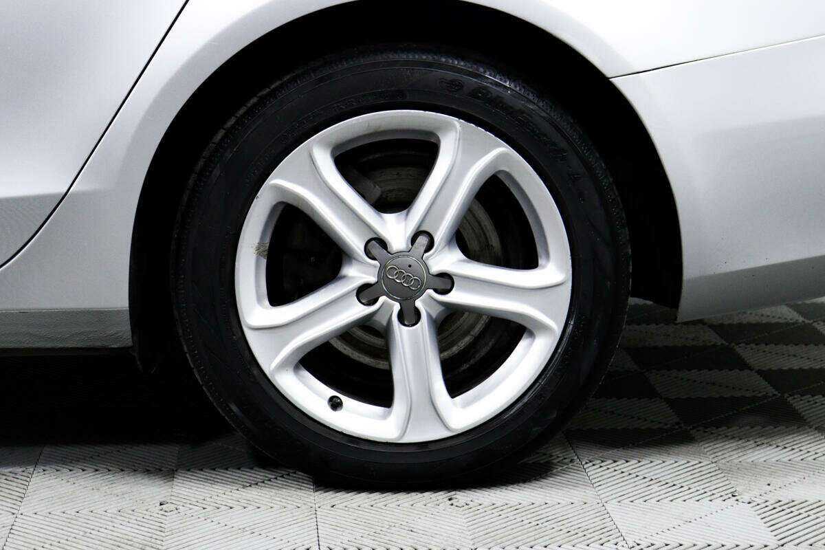 Купить Audi A4 с пробегом. Фото: #11