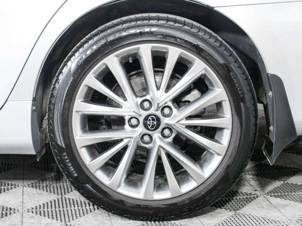 Купить Toyota Camry с пробегом. Фото: #14