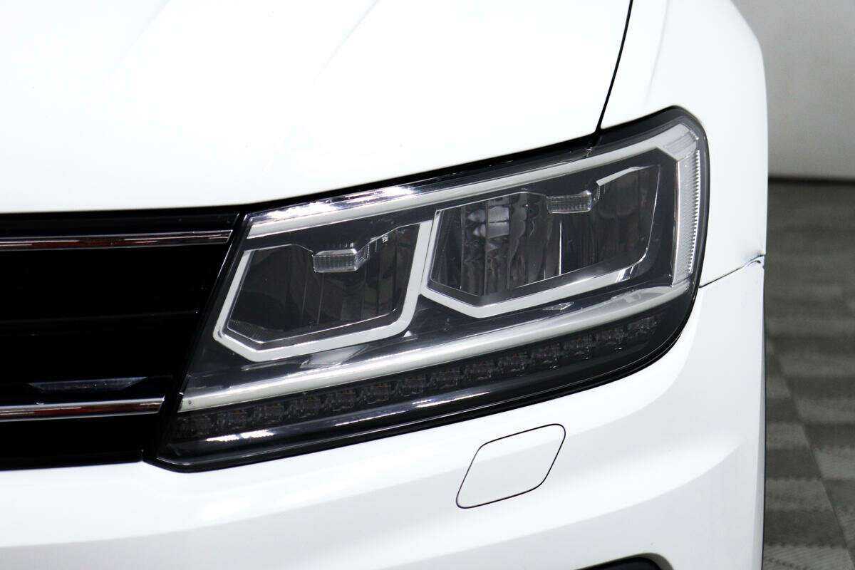 Купить Volkswagen Tiguan с пробегом. Фото: #14