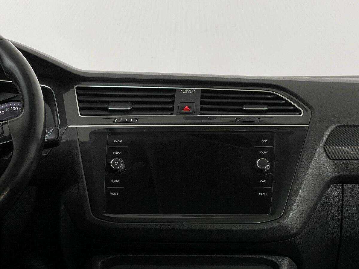 Купить Volkswagen Tiguan с пробегом. Фото: #9