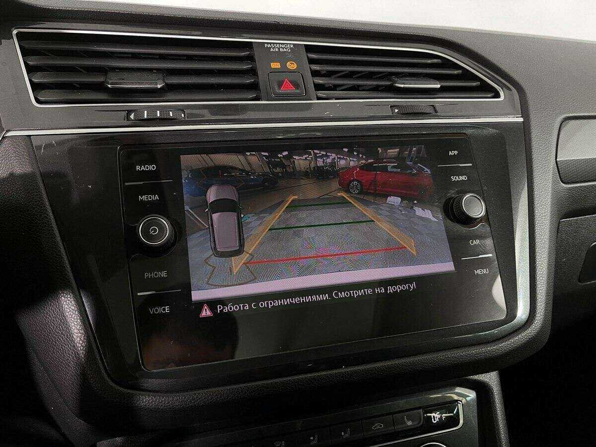 Купить Volkswagen Tiguan с пробегом. Фото: #10