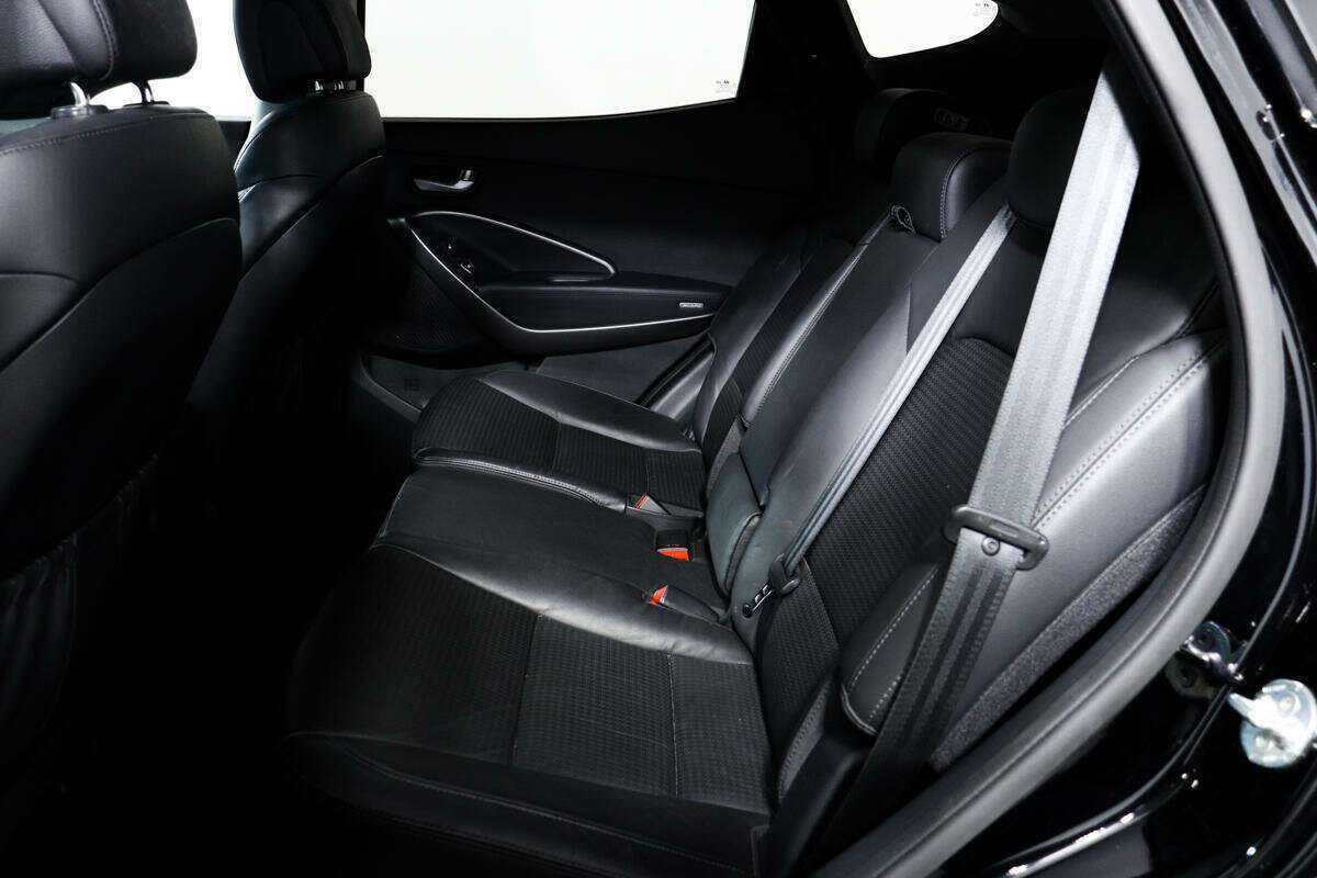 Купить Hyundai Santa Fe с пробегом. Фото: #11