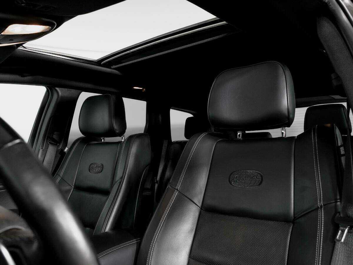 Купить Jeep Grand Cherokee с пробегом. Фото: #14