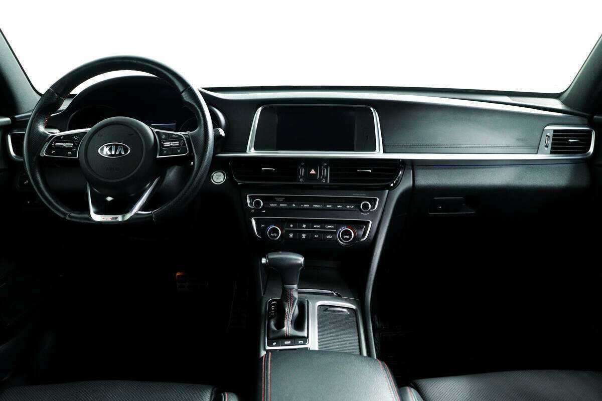 Купить Kia Optima с пробегом. Фото: #10