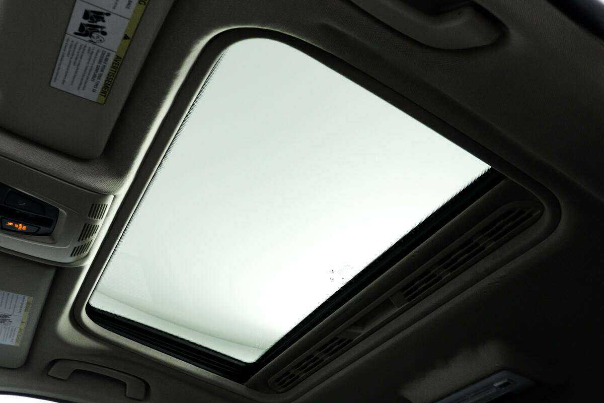 Купить BMW 3 серии с пробегом. Фото: #12