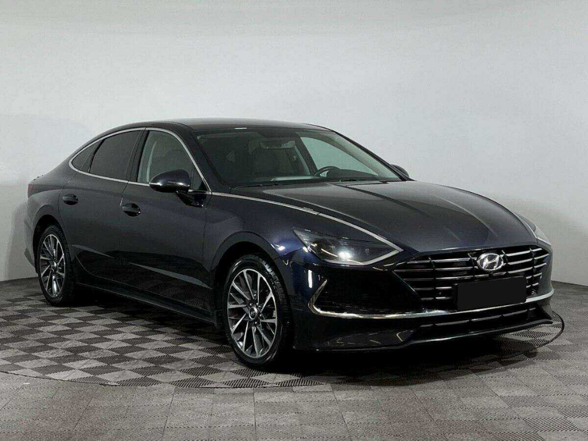 Купить Hyundai Sonata с пробегом. Фото: #2
