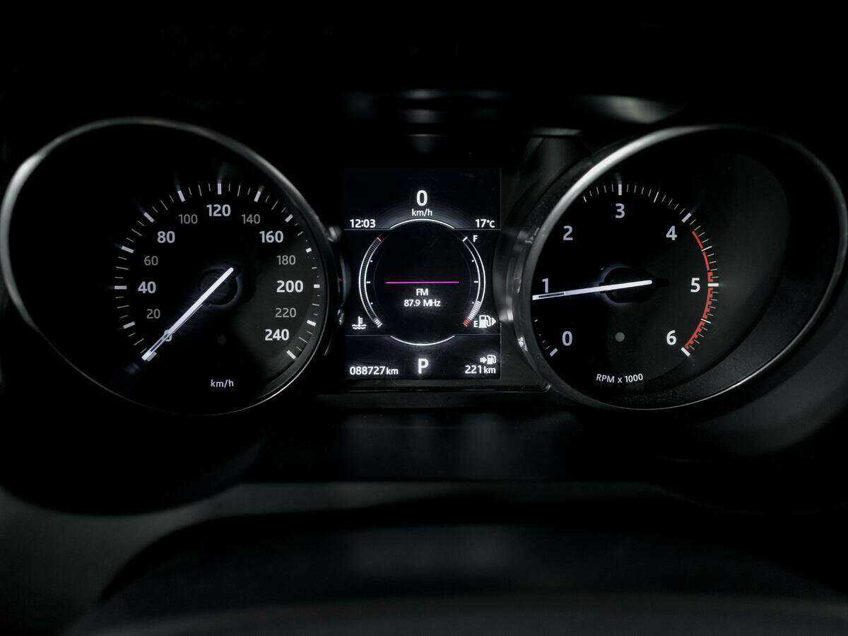 Купить Land Rover Range Rover Evoque с пробегом. Фото: #10