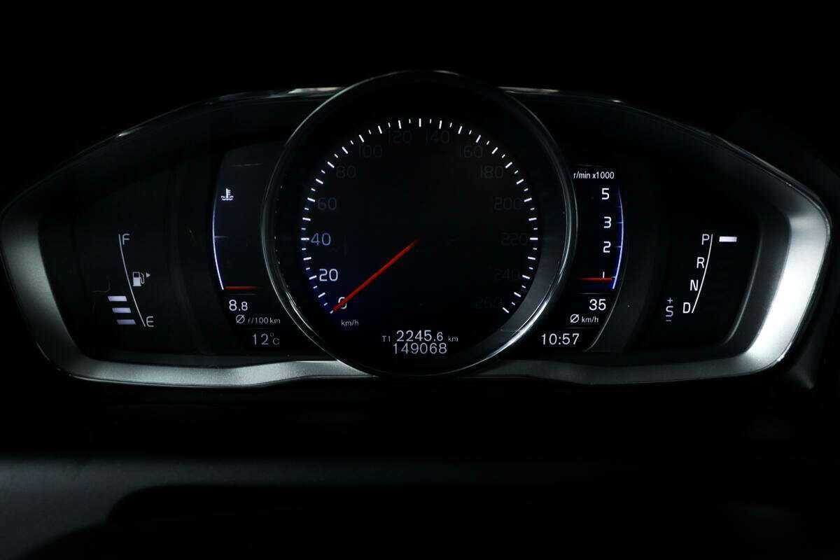 Купить Volvo XC60 с пробегом. Фото: #9