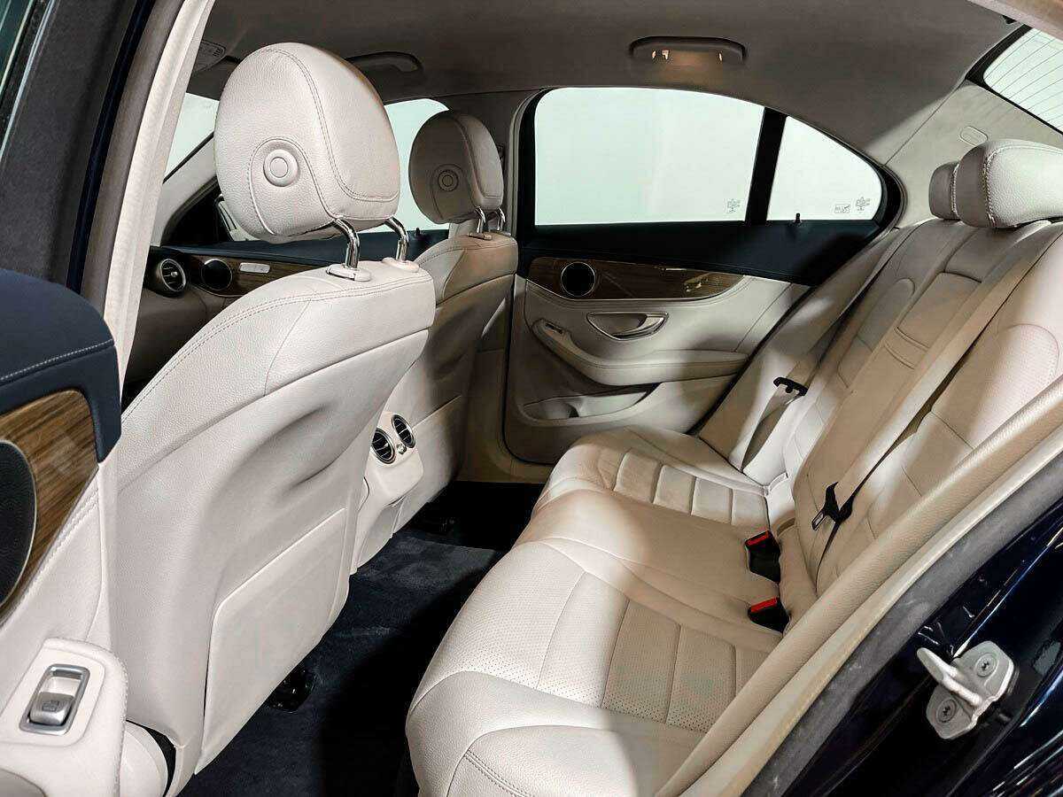 Купить Mercedes-Benz C-Класс с пробегом. Фото: #9