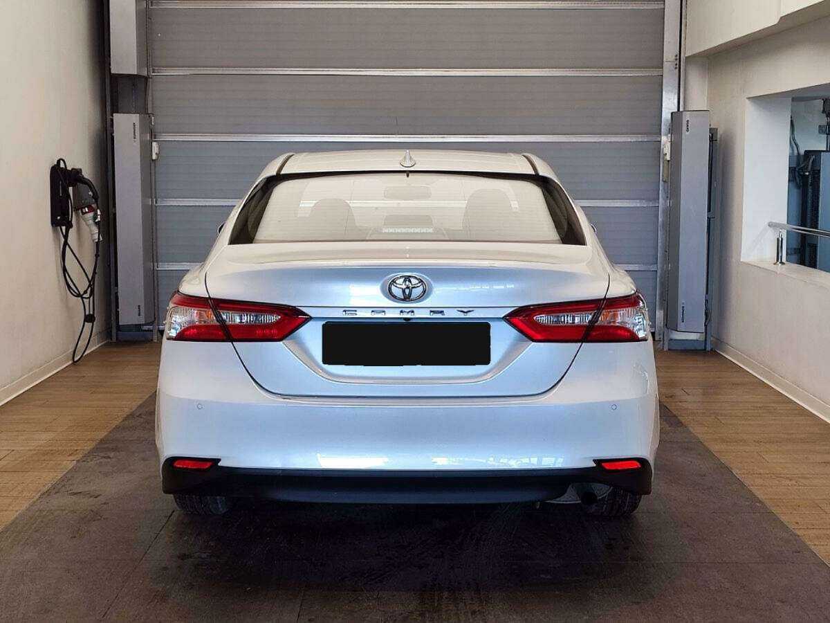 Купить Toyota Camry с пробегом. Фото: #4