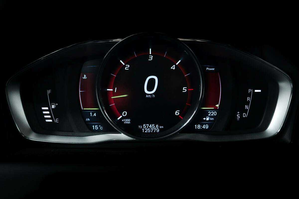 Купить Volvo XC60 с пробегом. Фото: #9