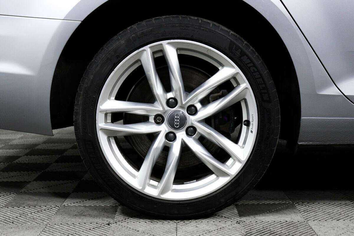 Купить Audi A4 с пробегом. Фото: #12