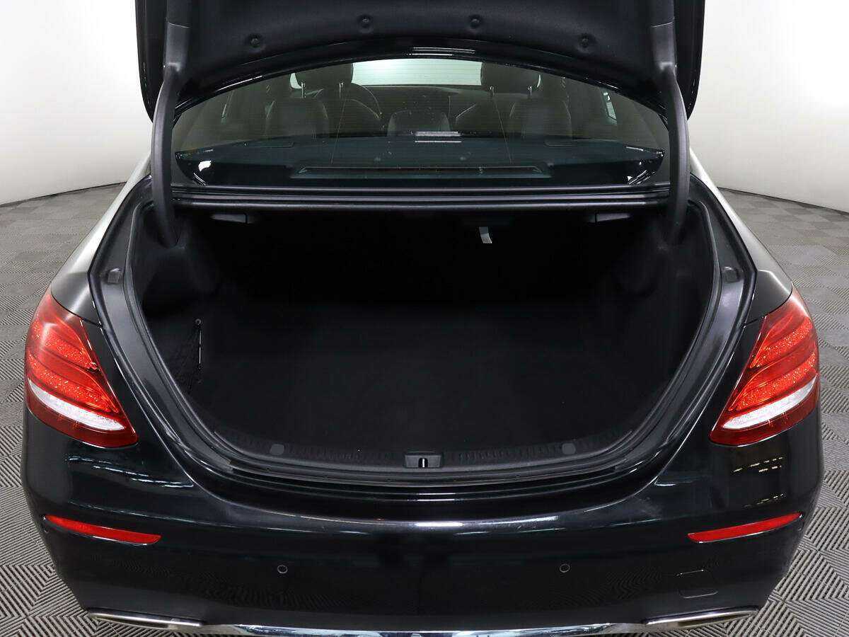 Купить Mercedes-Benz E-Класс с пробегом. Фото: #7