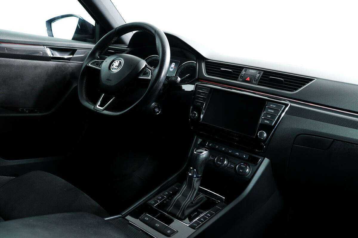 Купить Skoda Superb с пробегом. Фото: #8