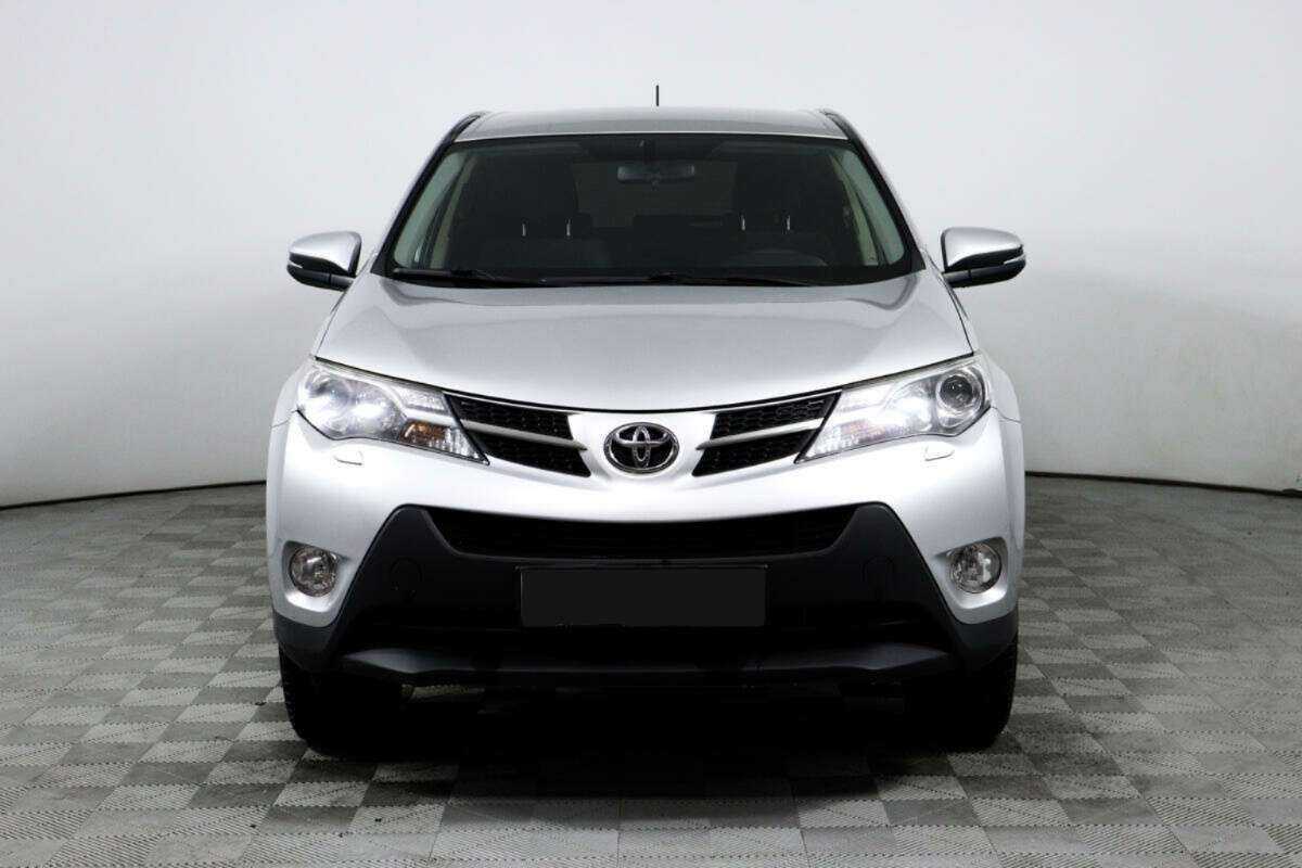 Купить Toyota RAV4 с пробегом. Фото: #1
