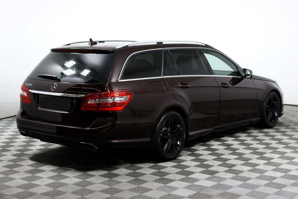 Купить Mercedes-Benz E-Класс с пробегом. Фото: #4