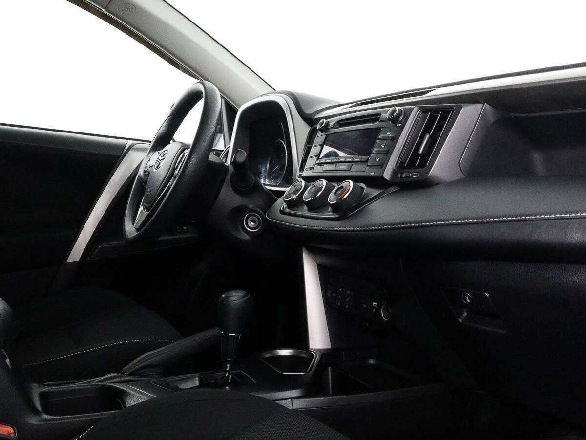 Купить Toyota RAV4 с пробегом. Фото: #6