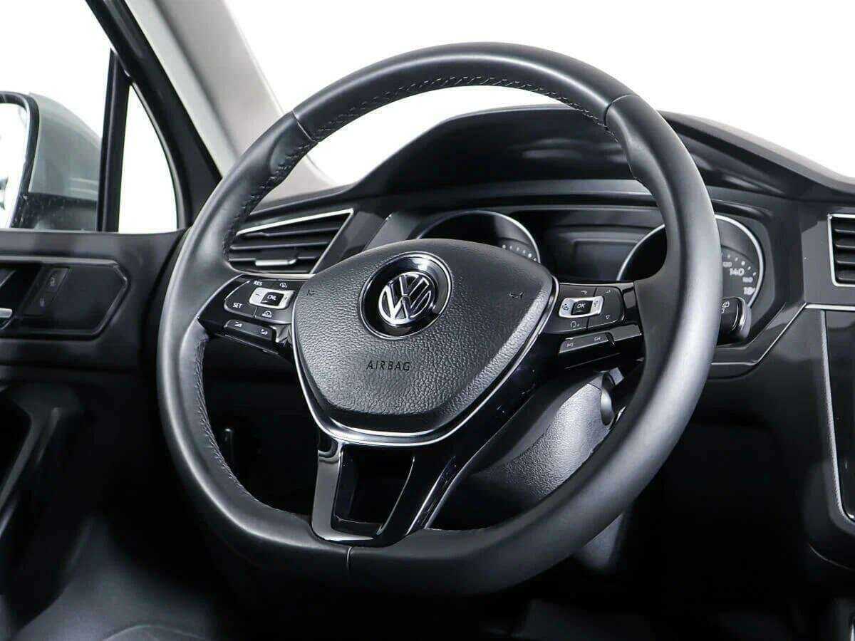 Купить Volkswagen Tiguan с пробегом. Фото: #9