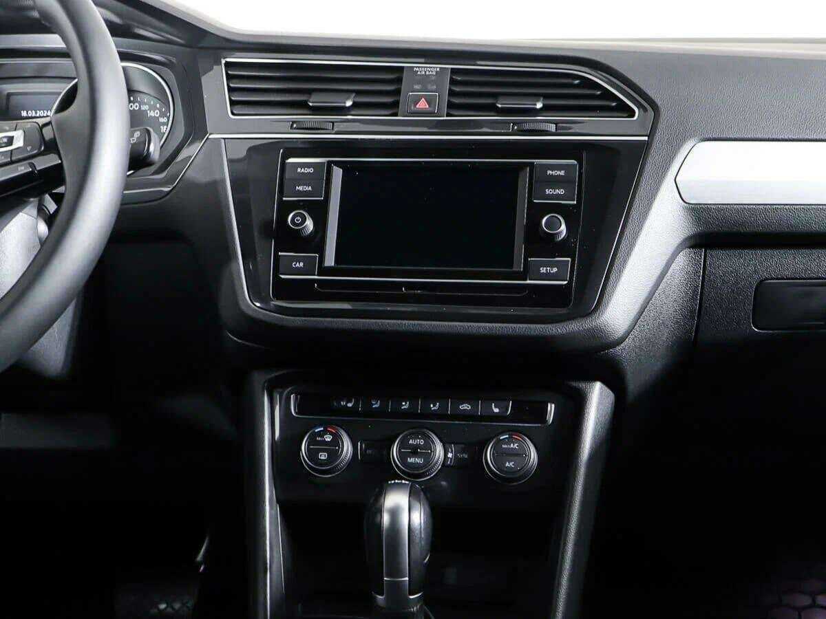 Купить Volkswagen Tiguan с пробегом. Фото: #12