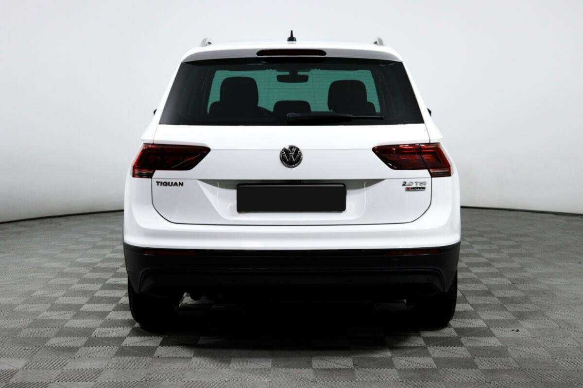 Купить Volkswagen Tiguan с пробегом. Фото: #4