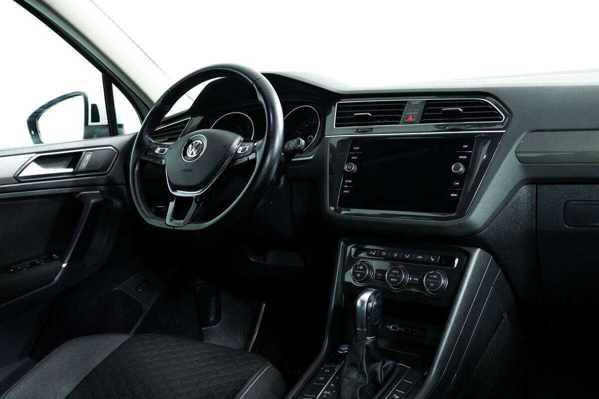 Купить Volkswagen Tiguan с пробегом. Фото: #7