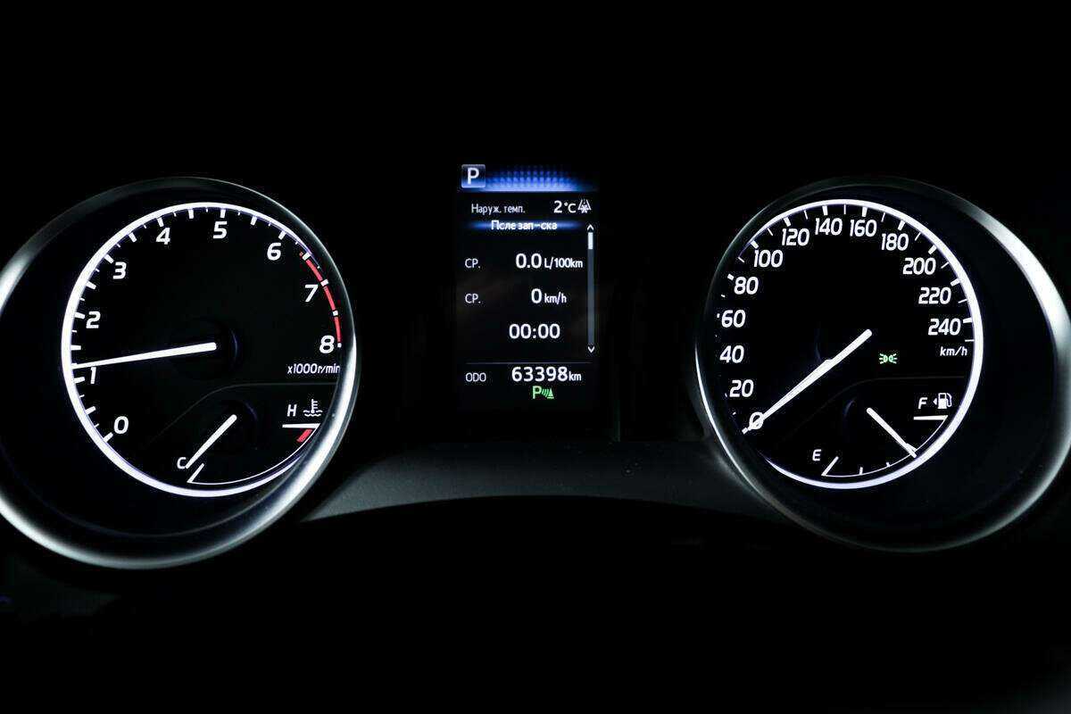 Купить Toyota Camry с пробегом. Фото: #8