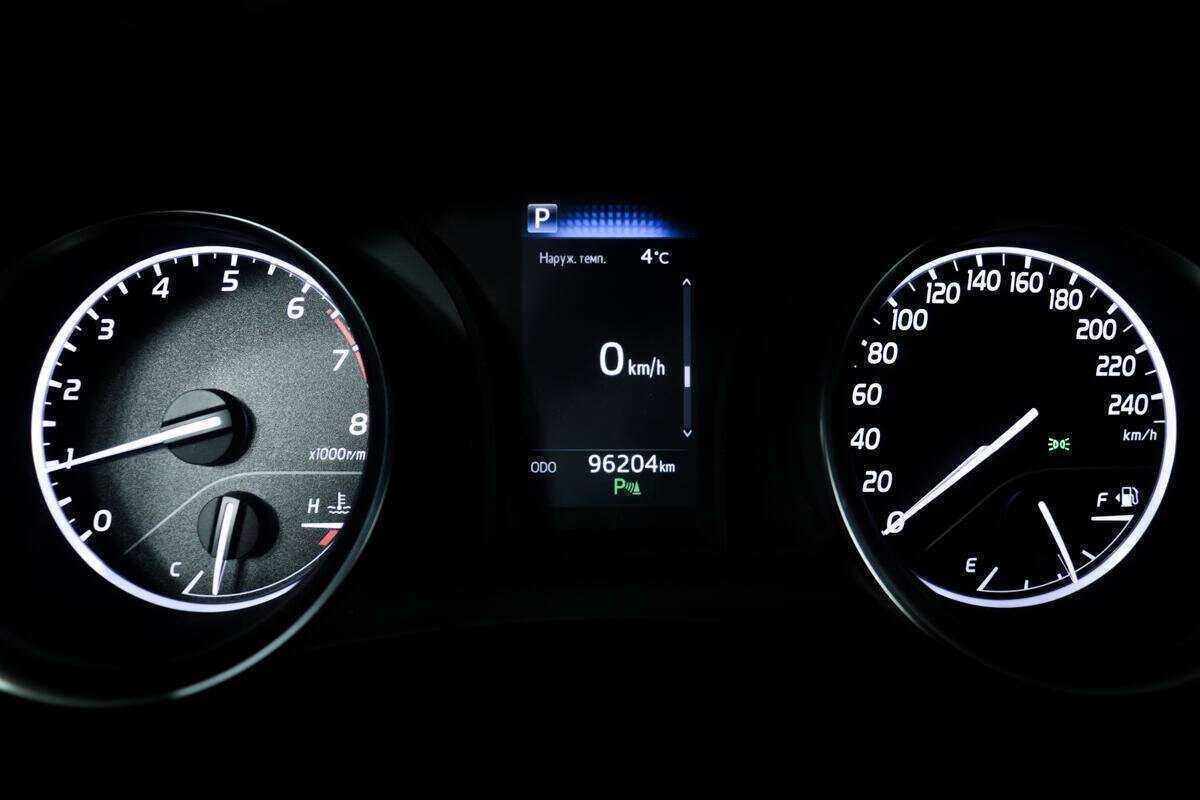 Купить Toyota Camry с пробегом. Фото: #9