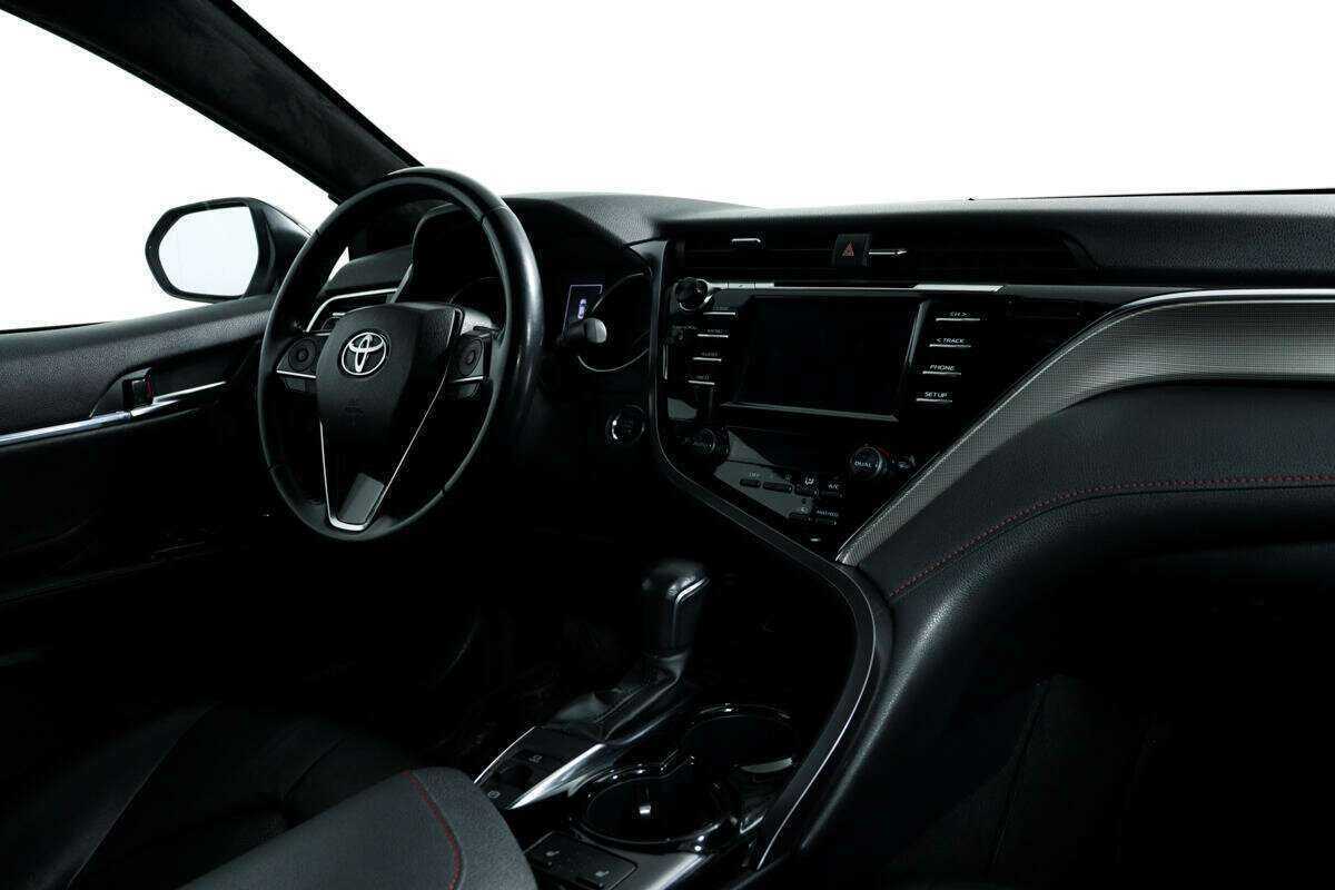 Купить Toyota Camry с пробегом. Фото: #8