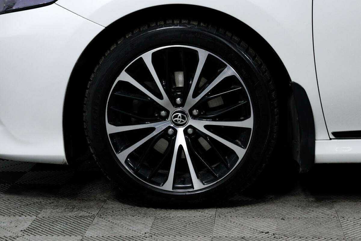 Купить Toyota Camry с пробегом. Фото: #13