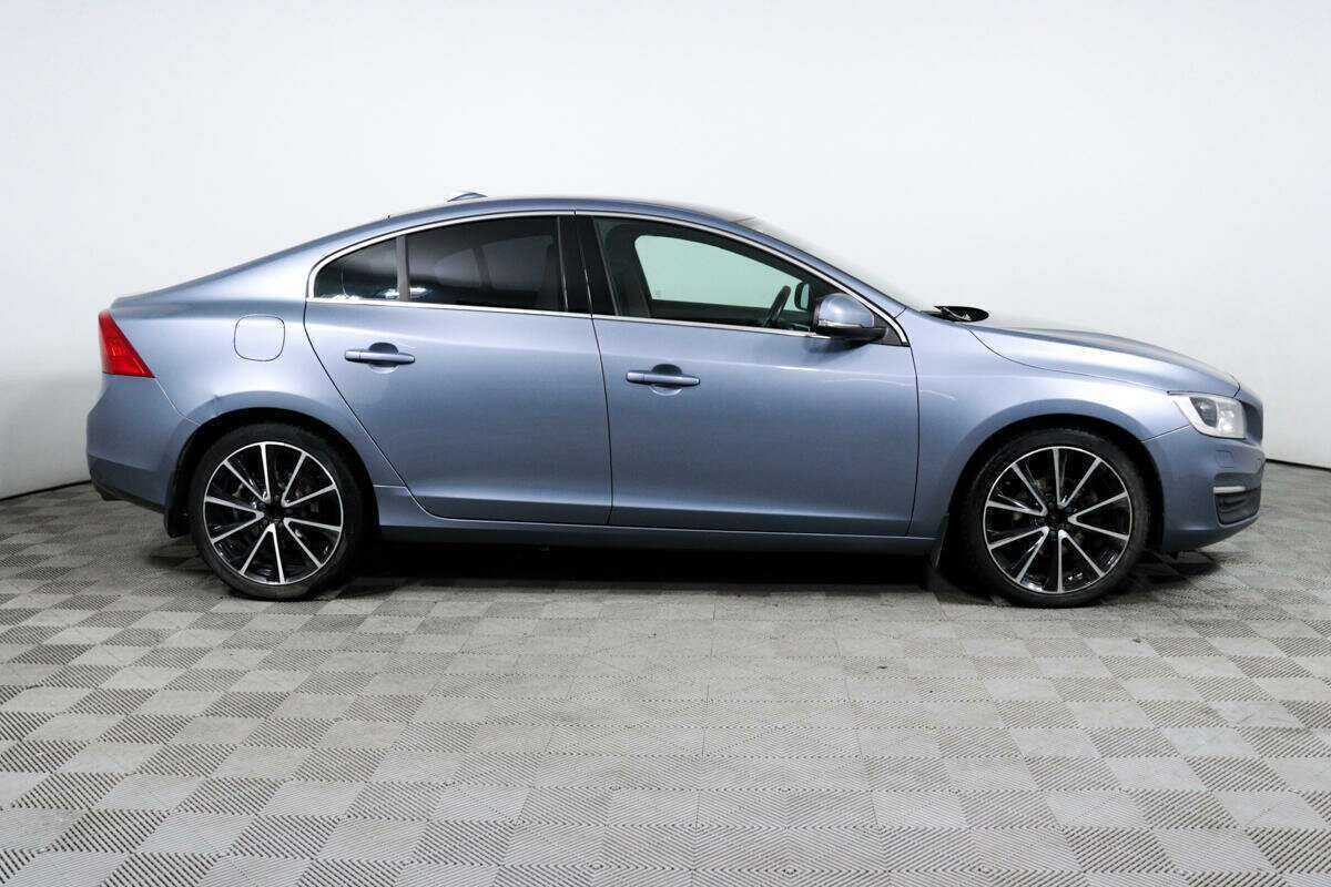 Купить Volvo S60 с пробегом. Фото: #3