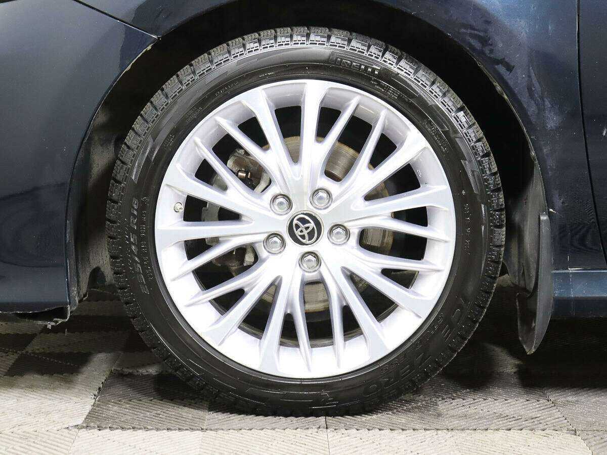 Купить Toyota Camry с пробегом. Фото: #17