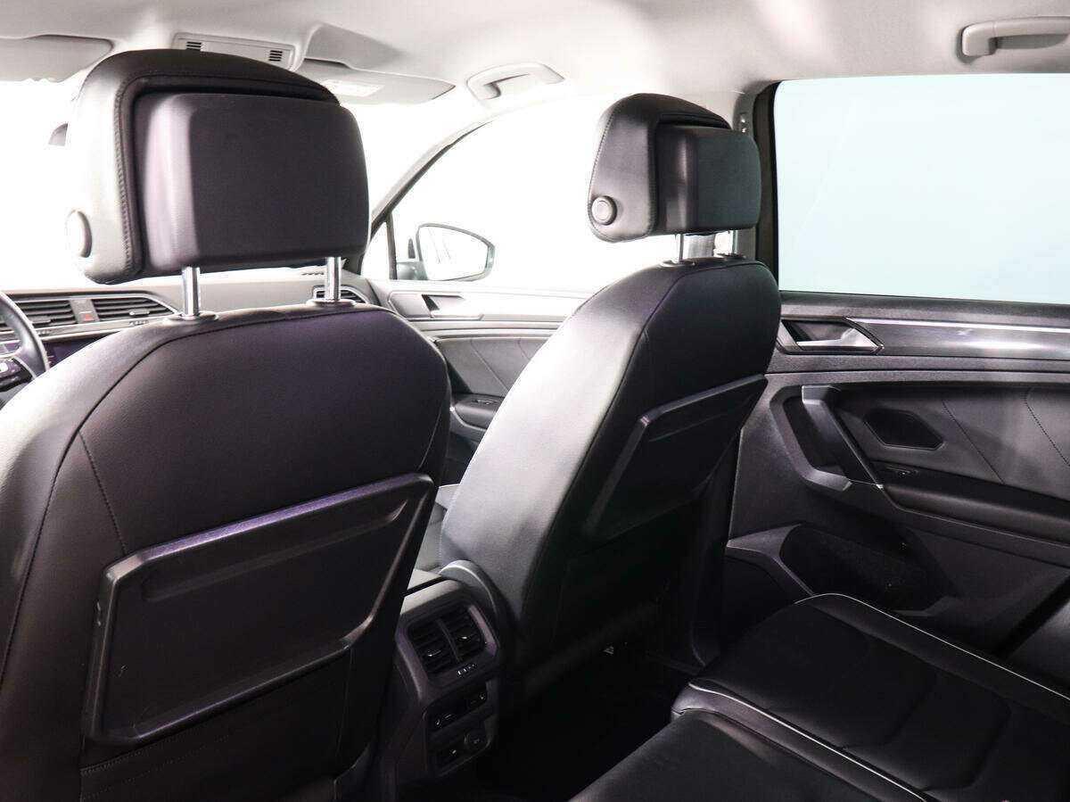 Купить Volkswagen Tiguan с пробегом. Фото: #11
