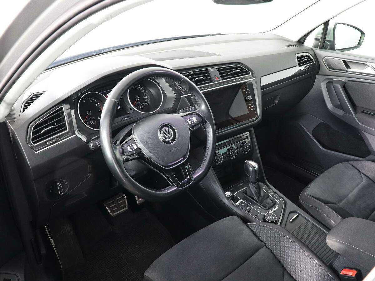 Купить Volkswagen Tiguan с пробегом. Фото: #8
