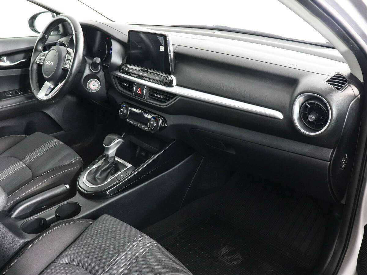 Купить Kia Cerato с пробегом. Фото: #8