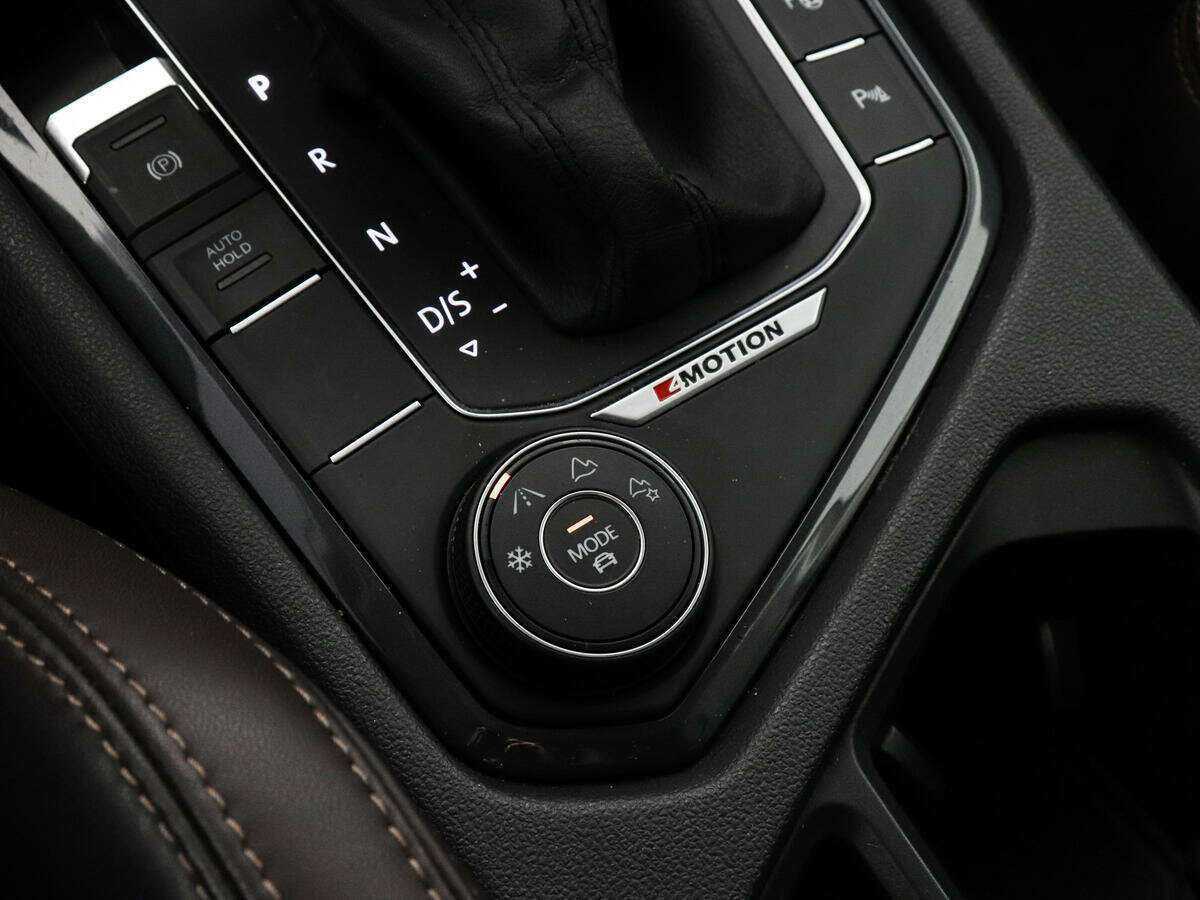 Купить Volkswagen Tiguan с пробегом. Фото: #13