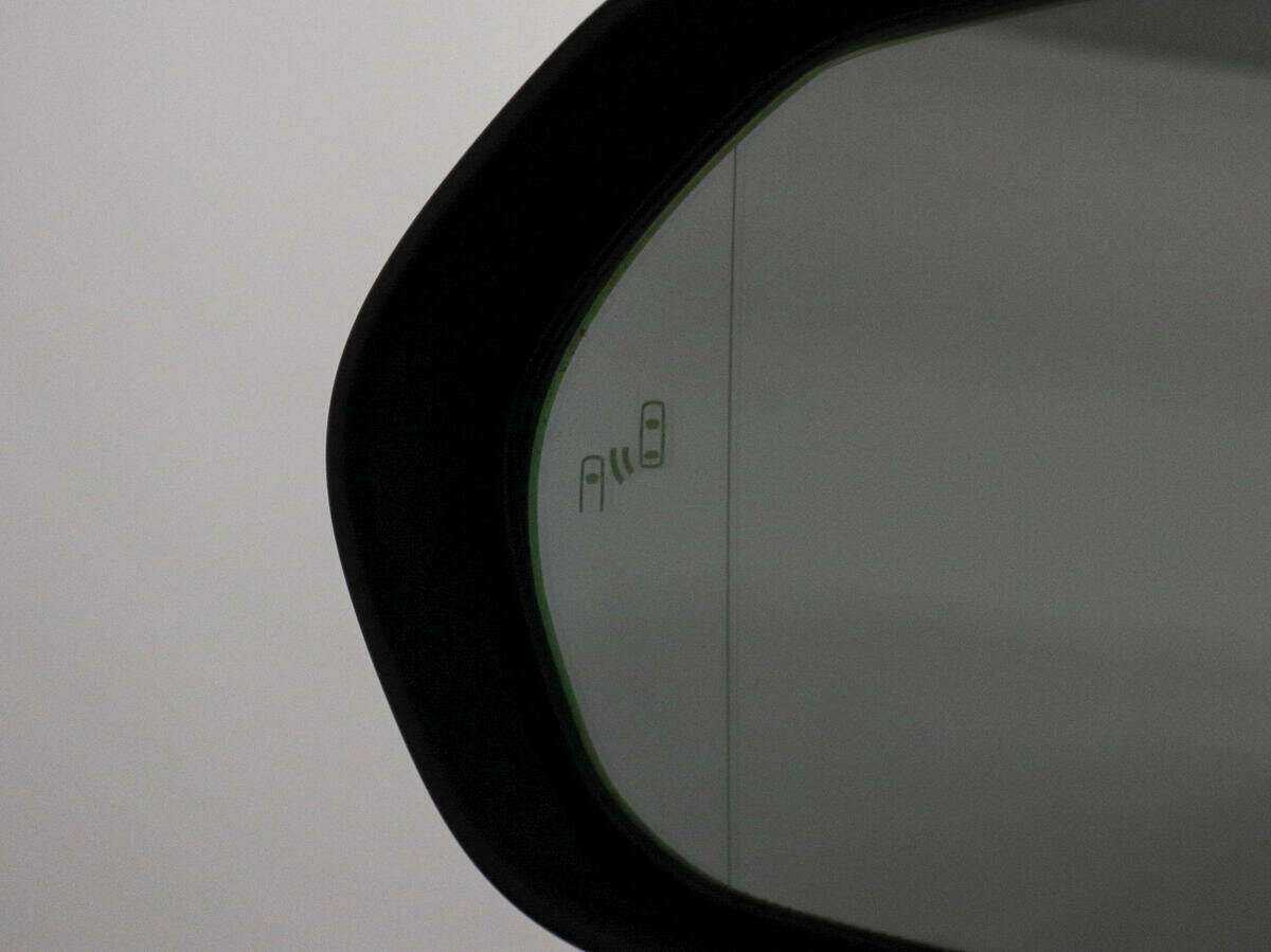 Купить Toyota Camry с пробегом. Фото: #15