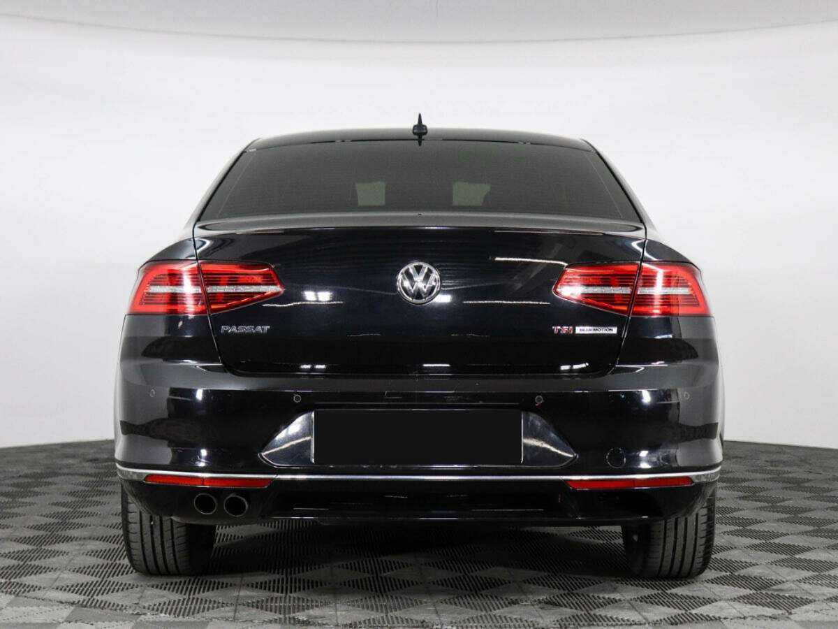 Купить Volkswagen Passat с пробегом. Фото: #4