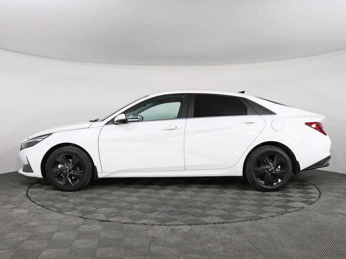 Купить Hyundai Elantra с пробегом. Фото: #7