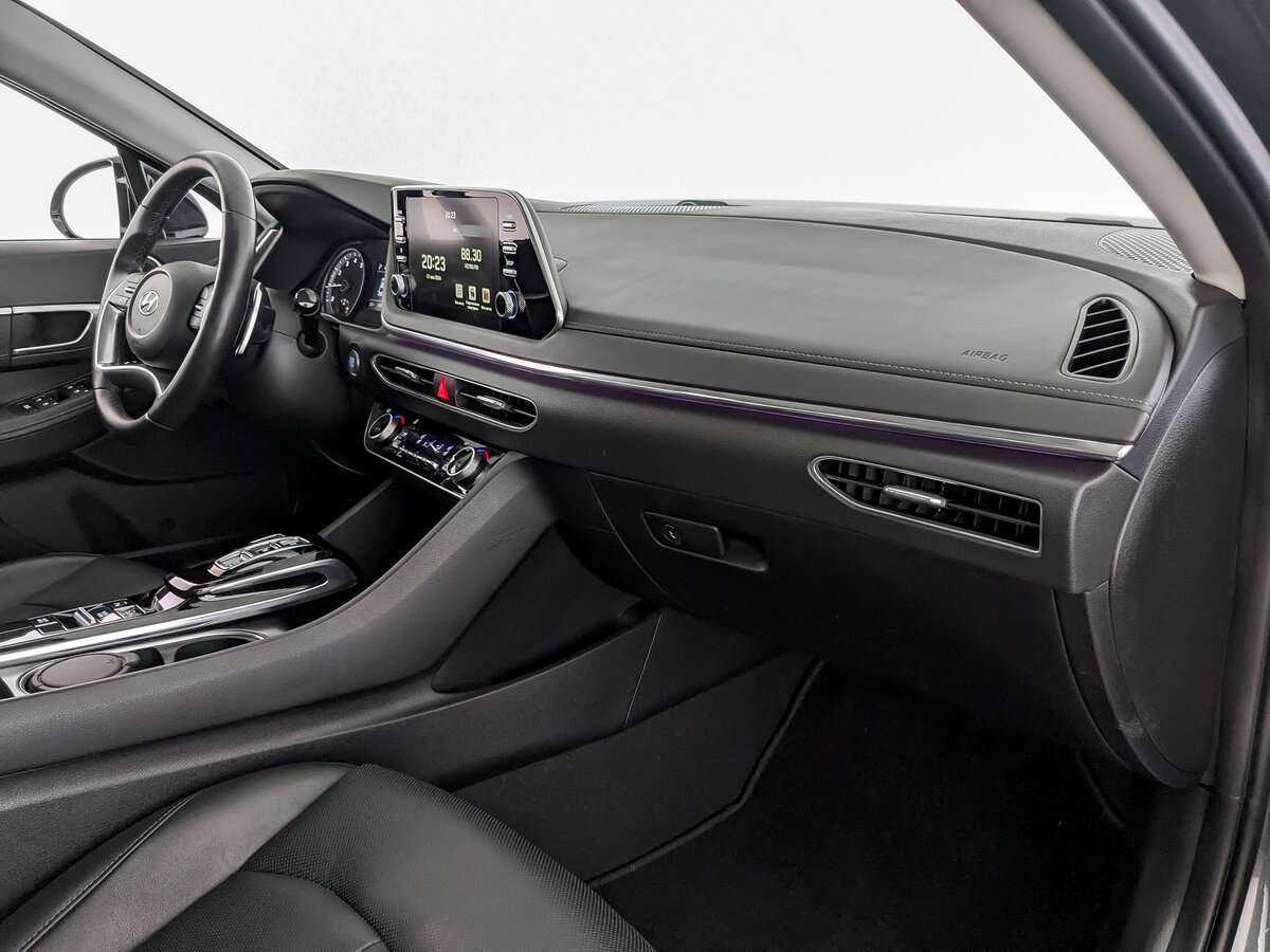 Купить Hyundai Sonata с пробегом. Фото: #8
