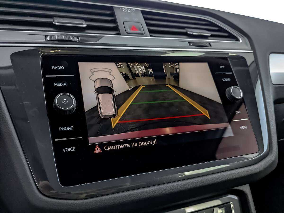 Купить Volkswagen Tiguan с пробегом. Фото: #23