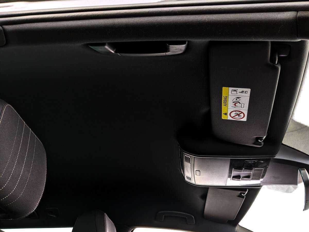 Купить Volkswagen Passat с пробегом. Фото: #23