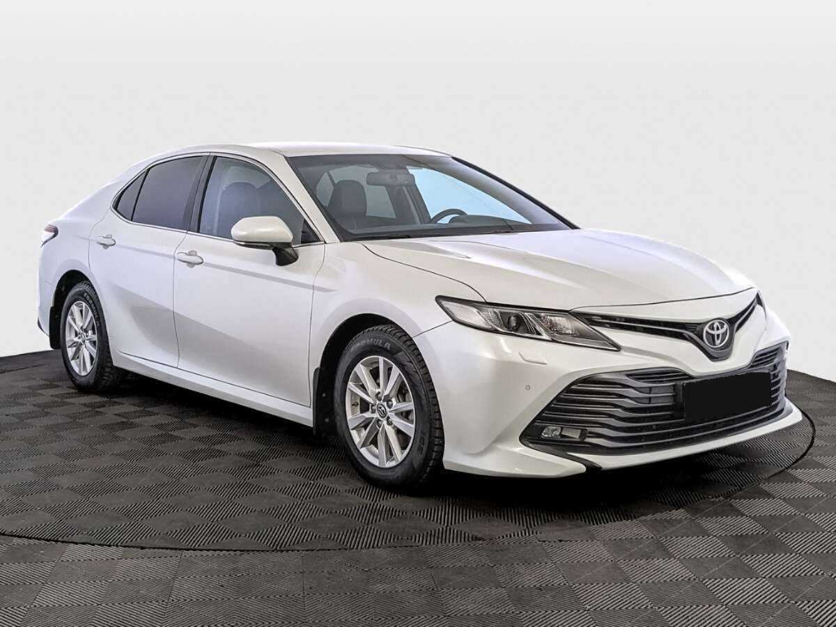 Купить Toyota Camry с пробегом. Фото: #2