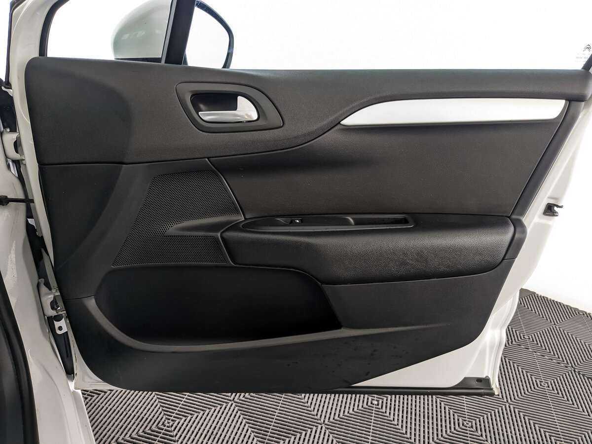 Купить Citroen C4 с пробегом. Фото: #22