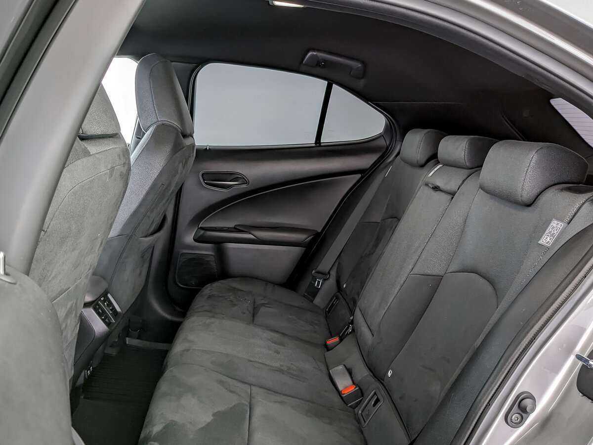 Купить Lexus UX с пробегом. Фото: #9