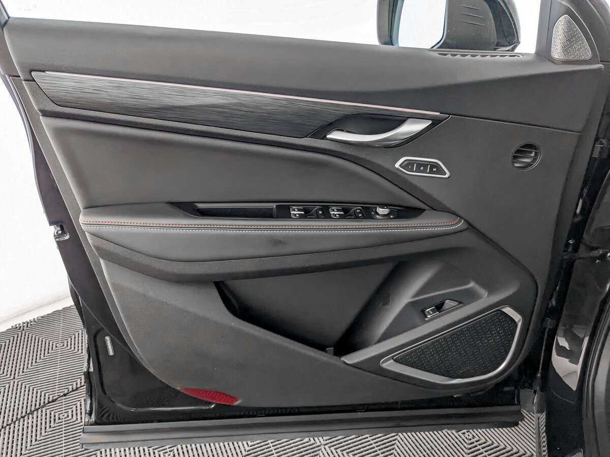 Купить Geely Tugella с пробегом. Фото: #14