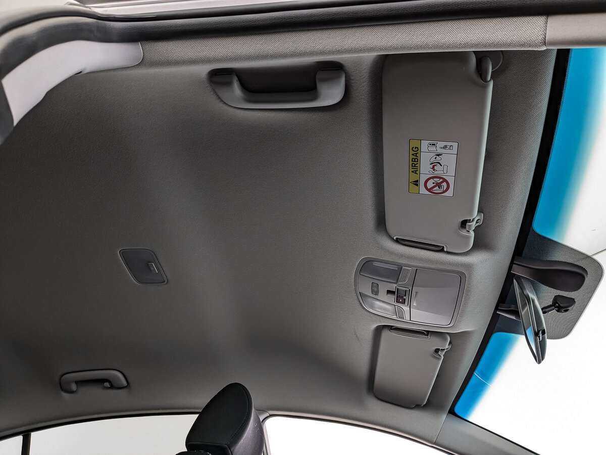 Купить Hyundai Elantra с пробегом. Фото: #17