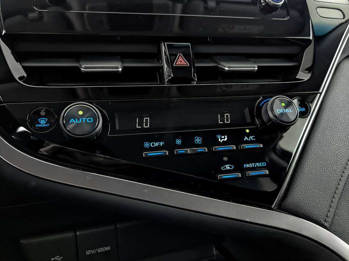 Купить Toyota Camry с пробегом. Фото: #21